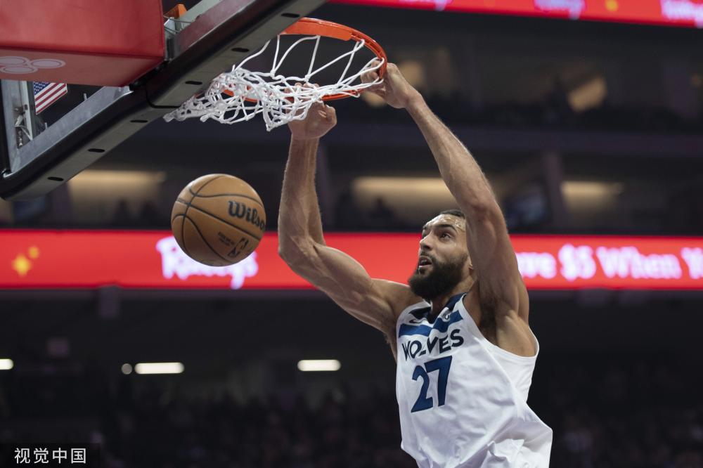 保持着对比 保持着对比