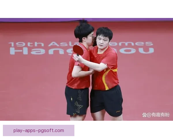 乒乓球比赛精彩对决，谁能笑到最后胜利的边界？