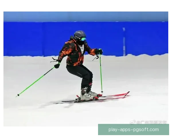 冰雪竞技盛典：极致滑雪挑战赛